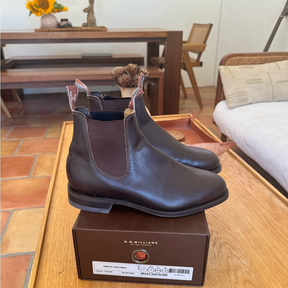 R.M. Williams Comfort Turnout. Pristine condition.
